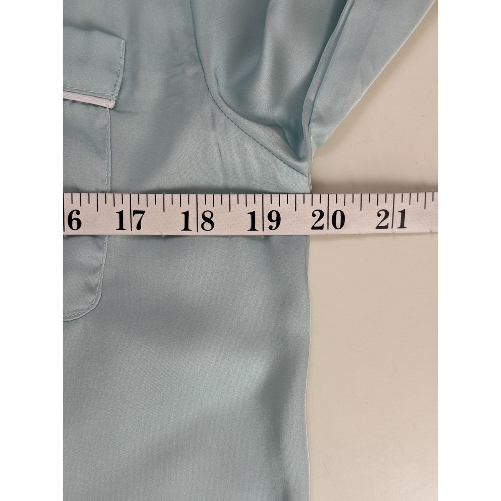 Lola + The Boys 2-‎ Piece Satin Pajama Set Sky Feather Silky Size Small Blue - Picture 7 of 16